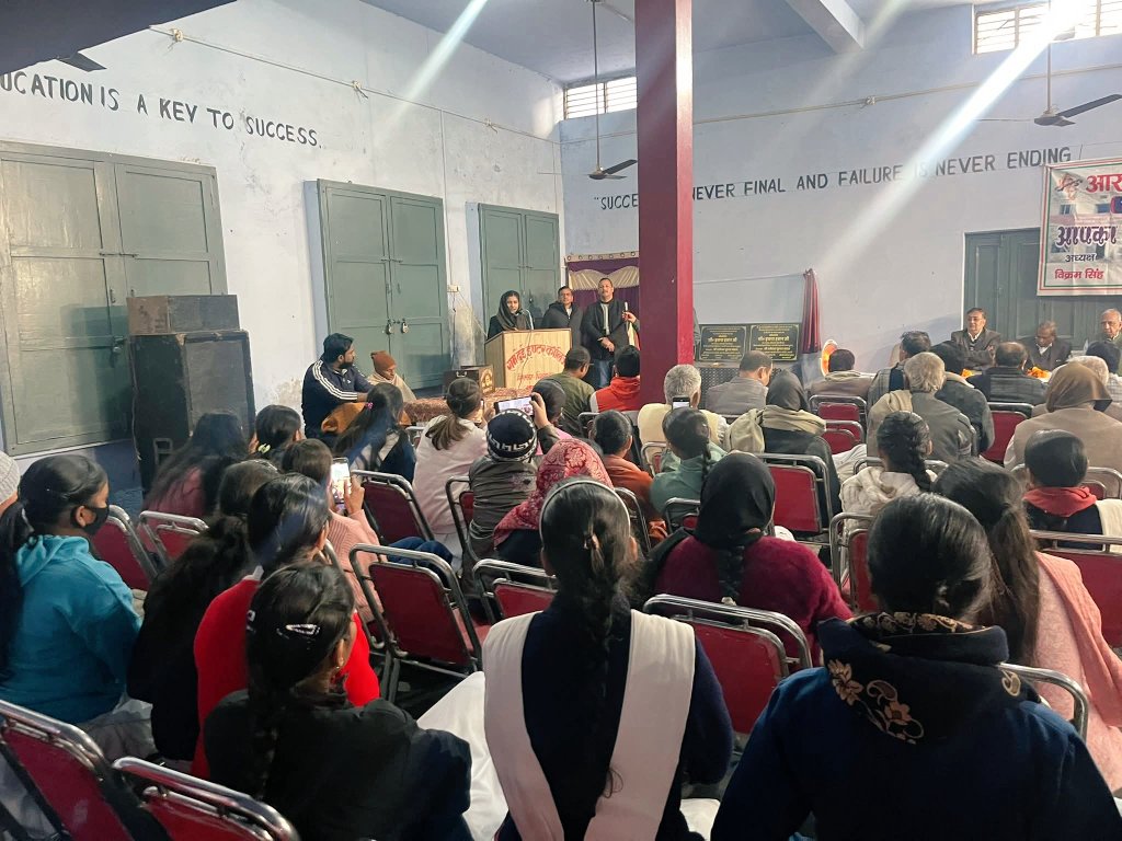 Iqra Hasan tweet media