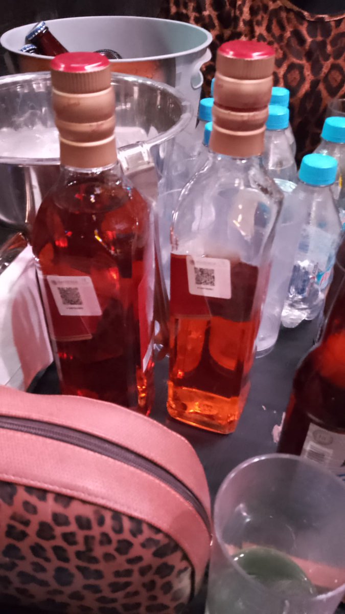 Sabadrink...🥃 After dónde???
#pareja #inter #soft #blizz #triomhm