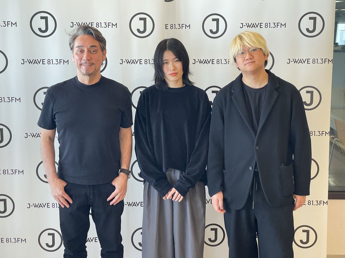 J-WAVE TOKIO HOT 100 tweet media