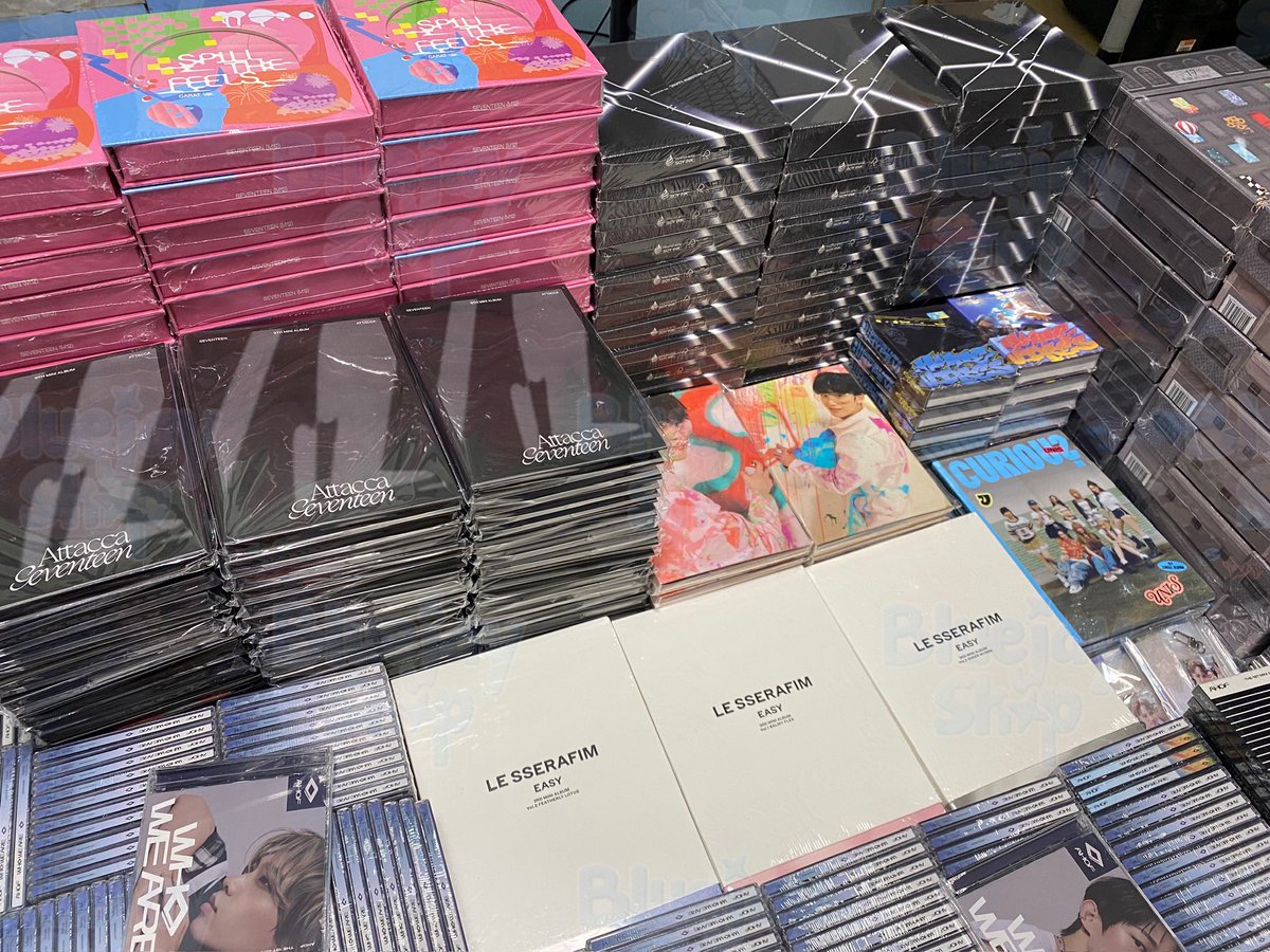 bluejayshop's tweet image. #Bluejayshop_GA
SURPRISE UNSEALED ALBUM GIVEAWAY! 🥳

- follow us + @yanaskshop002 
- like and retweet 
- tag moots

will draw in 24hrs 🚶‍♀️