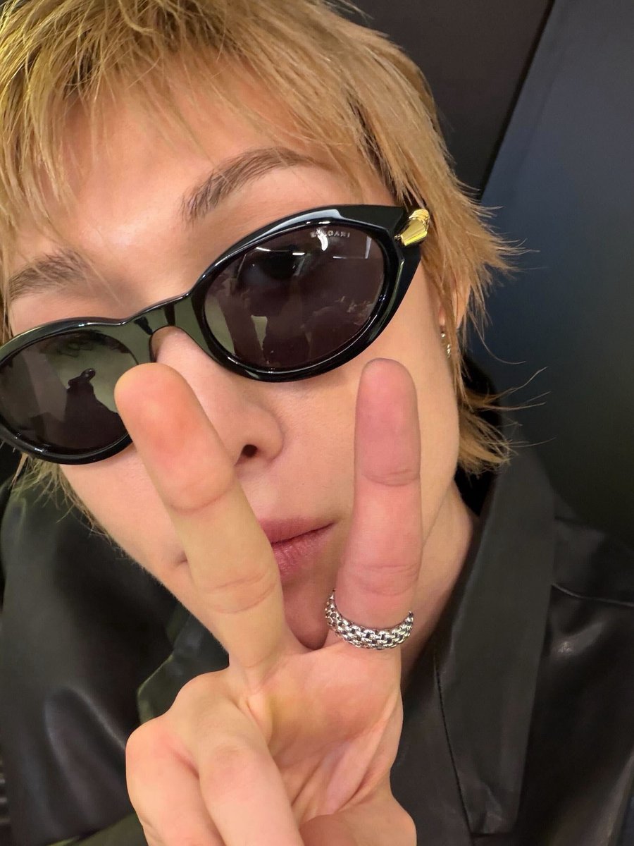 martinsarchive's tweet image. #MARTIN Weverse Update