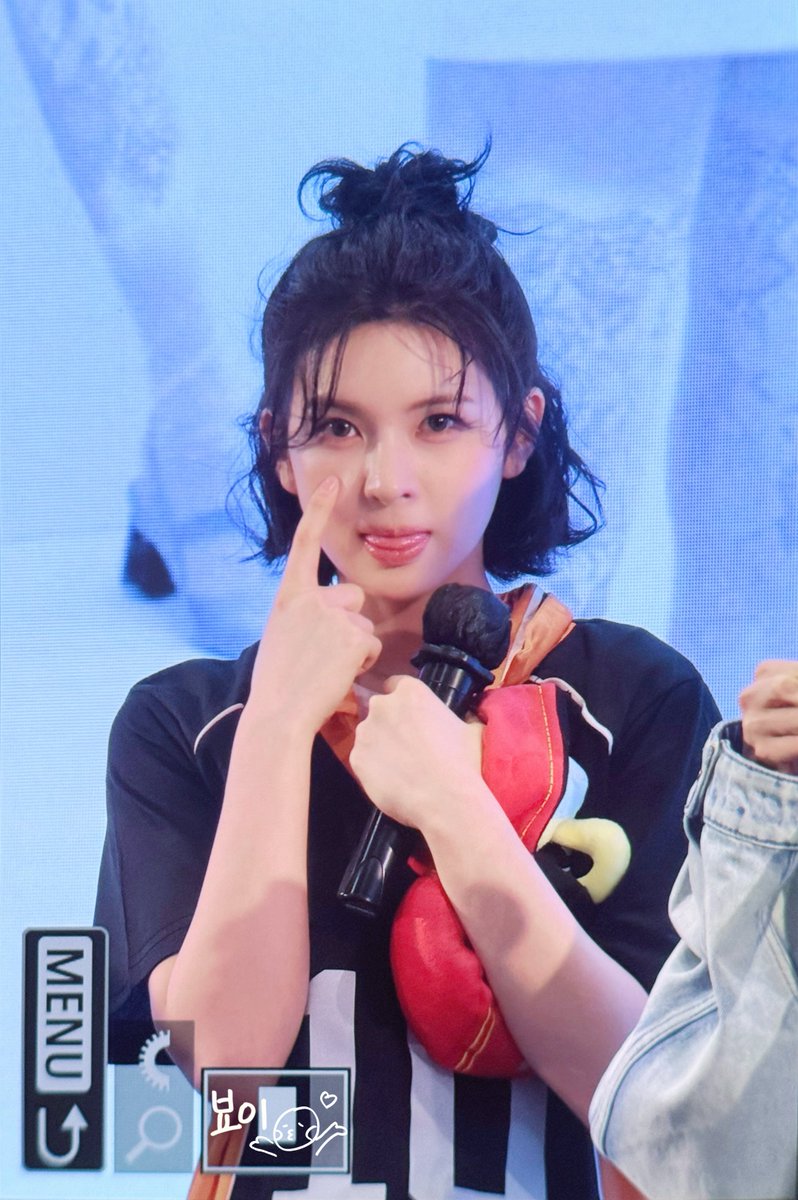 260111 🙂🙃

#엔믹스 #NMIXX 
#배이 #BAE #배블왔솔