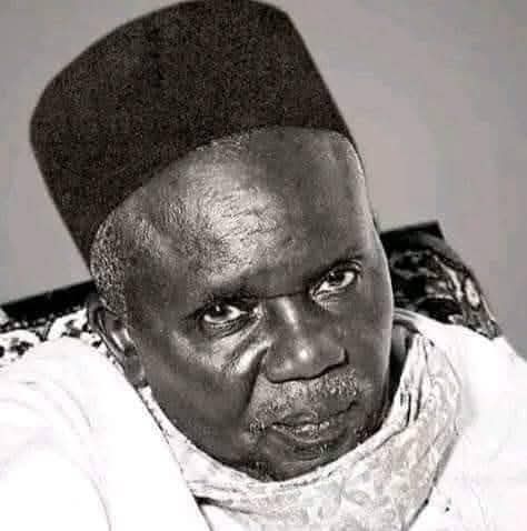 IbakaneL34750's tweet photo. Dieureudieuf Serigne Babacar Sy amo morom @ibakanetv @abdourami @Amiroul_Usrati @diene_amine @ASFIYAHI @ecris_le_tien @elonmusk @sadyaalima https://t.co/cJA8GGjHGA