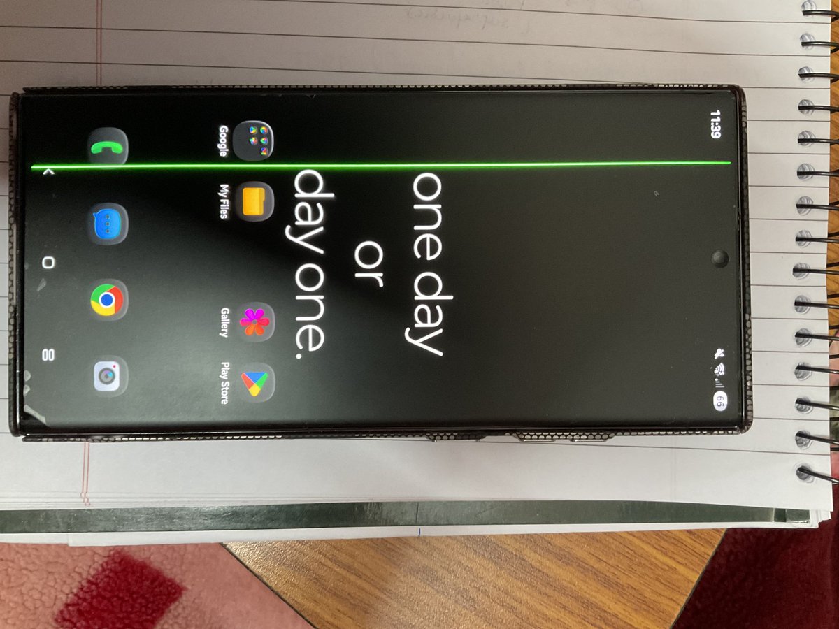 zinx22alex's tweet photo. @tarunvats33 BRO green line came on my s23 ultra
One Ul version: 8.0

• Android version: 16

Version: S918BXXS8EYK5 / S918BOXM8EYK5 / S918BXXU8EYI5

Please help i need guidance https://t.co/rbqq0Kxfmc