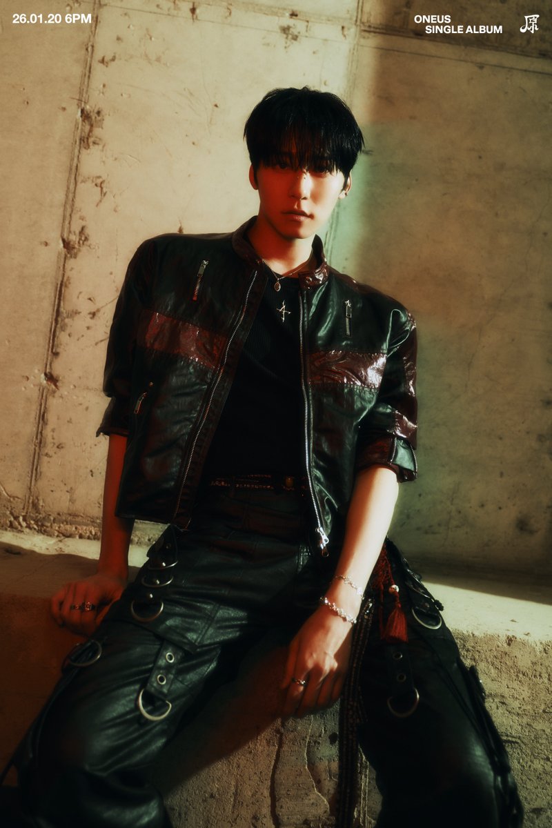 official_ONEUS's tweet image. [#원어스]

SINGLE ALBUM [原] 

🎇 SOLO CONCEPT PHOTO #3 🎇
🔥 KEON HEE 🔥

2026.01.20 6PM (KST) RELEASE✔

#ONEUS #原 #Grenade 
#건희 #KEONHEE