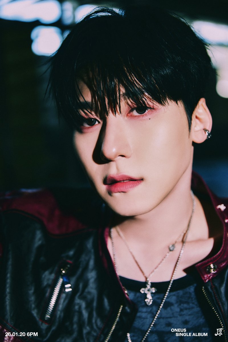 official_ONEUS's tweet image. [#원어스]

SINGLE ALBUM [原] 

🎇 SOLO CONCEPT PHOTO #3 🎇
🔥 KEON HEE 🔥

2026.01.20 6PM (KST) RELEASE✔

#ONEUS #原 #Grenade 
#건희 #KEONHEE