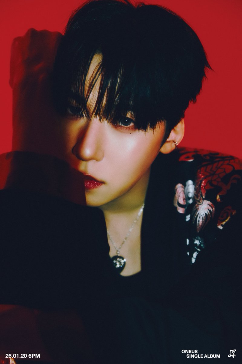 official_ONEUS's tweet image. [#원어스]

SINGLE ALBUM [原] 

🌑 SOLO CONCEPT PHOTO #3 🌑 
🕯️ KEON HEE 🕯️

2026.01.20 6PM (KST) RELEASE✔

#ONEUS #原 #Grenade 
#건희 #KEONHEE
