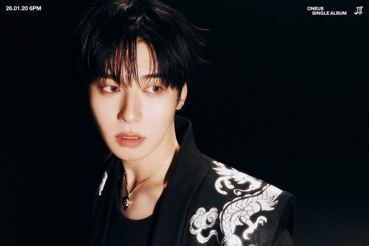 official_ONEUS's tweet image. [#원어스]

SINGLE ALBUM [原] 

🌑 SOLO CONCEPT PHOTO #3 🌑 
🕯️ KEON HEE 🕯️

2026.01.20 6PM (KST) RELEASE✔

#ONEUS #原 #Grenade 
#건희 #KEONHEE