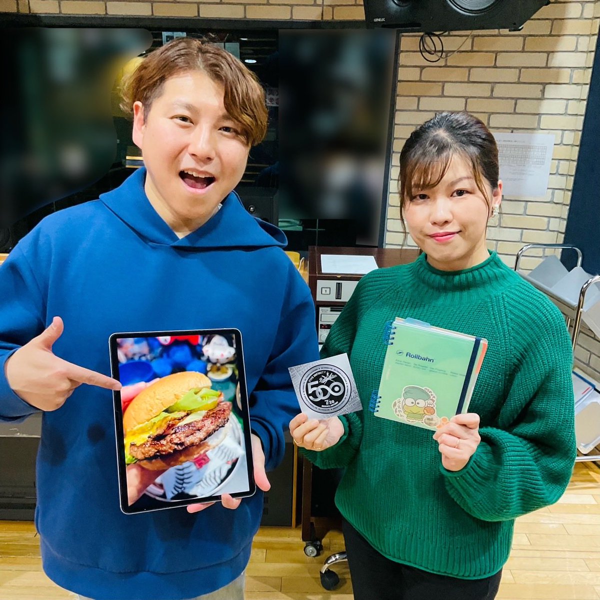 fmosaka851's tweet image. 1/8(木) の
大阪学院大学 presents
「clearanceのラジアカ！」は…🎵

・1月8日イヤフォンの日🎧
・宗右衛門町にあるボールパークバーに行ってきました⚾️
・メッセージテーマ「今年はやるぞ！」🐴
など

🎙️タイムフリーはこちら！
radiko.jp/share/?t=20260… 

#大阪学院大学 #FM大阪 
#clearance