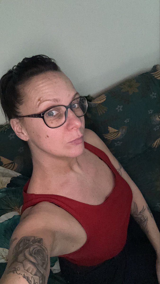 AliceSmall4ux's tweet image. No make up Sunday xx