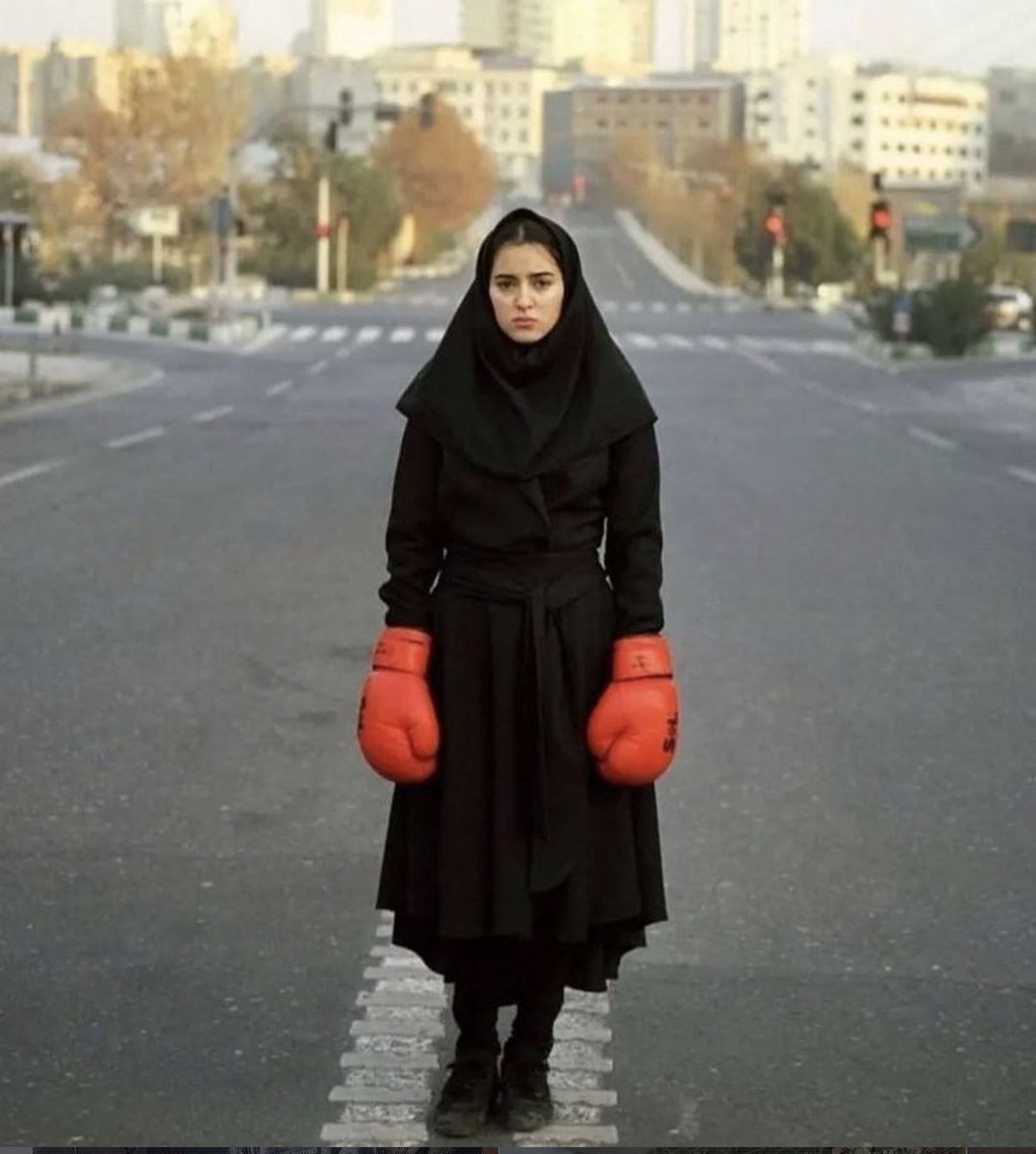As I follow the Iran protests, my mind always conjures this old photo representing indefatigable Iranian women, by another Iranian woman, Newsha Tavakolian. This time, I hope, they will prevail.