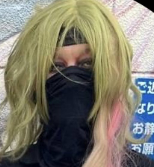 Eliza_beite's tweet photo. 【AIでメンバー紹介】
＠ranshirou（蘭）

サッカー少年→ドラマーという激動の経歴の持ち主。現在は@Eliza_beite のドラマー
ライブの感想から食レポ、映画レポ、はては自分レポまで幅広くつぶやく雑食系おじさん。カギダンスで泣き、名古屋の謎の女性にざわつく、そんな日常系ドラマー。

合ってる？ https://t.co/nfvat2cFaP