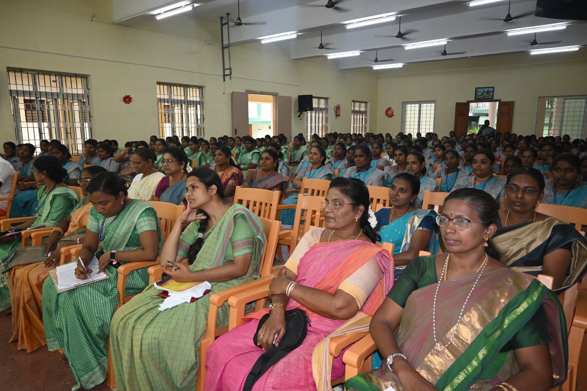 திருநெல்வேலி தூய இஞ்ஞாசியார் கல்லூரியில் சமூக நல்லிணக்க பேரவை சார்பாக நடைபெற்ற பொருனை சங்கம நிகழ்ச்சியில்  மாணவசெல்வங்களிடம் நாட்டின் தற்போதைய நிலையில் சமூக நல்லிணக்கத்தை பேணிக்காப்பதின் அவசியத்தையும், மகாத்மா காந்தியடிகள் அவர்கள் எவ்வாறு தன் வாழ்நாள் முழுவதும் சமூக