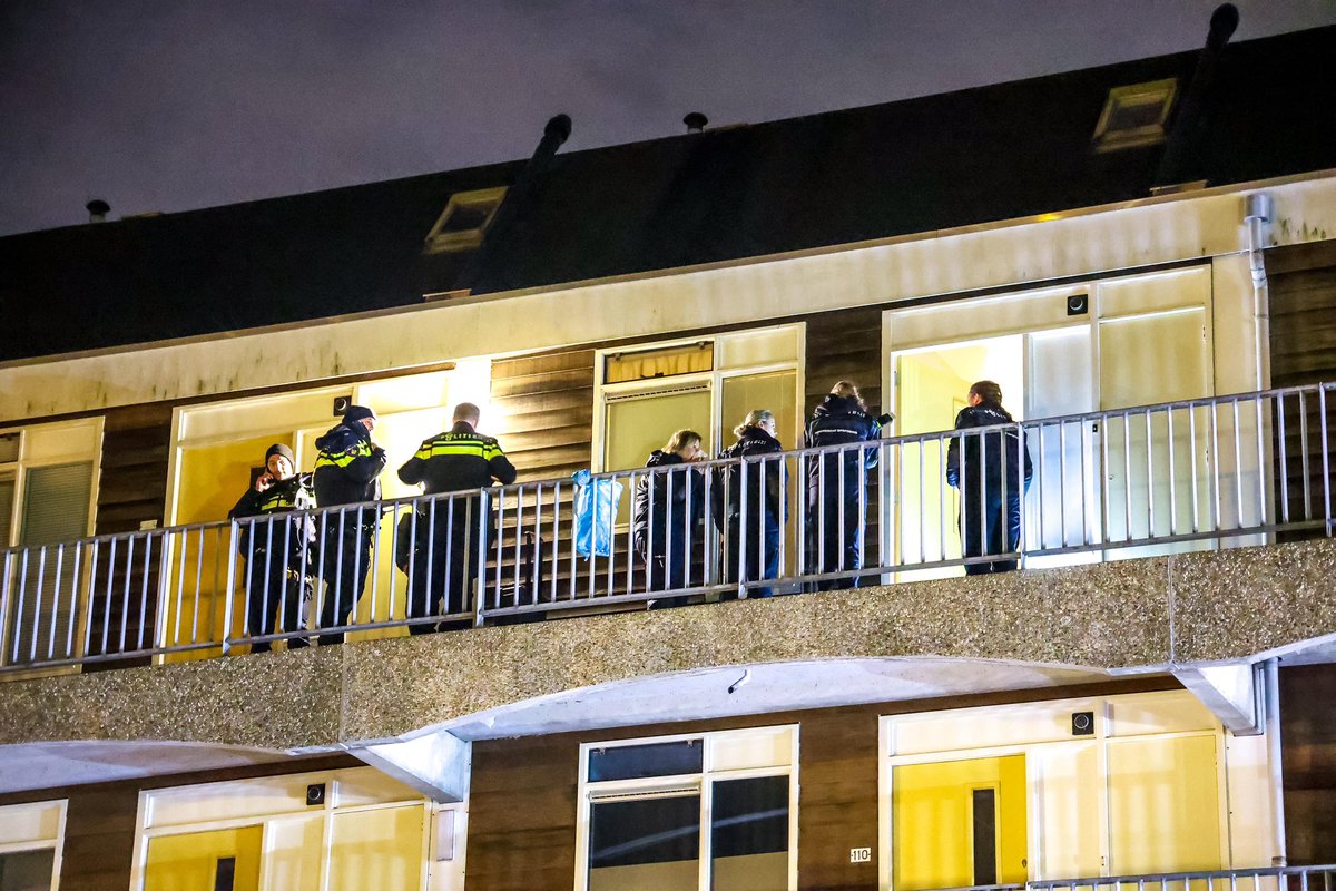 Vrouw overleden na geweldsincident in woning, man aangehouden