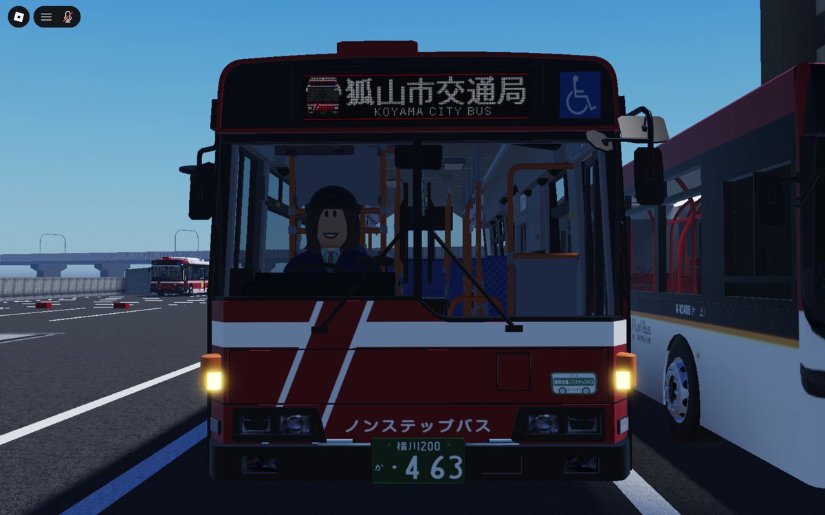 Busotakumain's tweet photo. 現実によくいそうなバスの運転士。
 #永野川交通  #バス運転士 https://t.co/IuHHp2jShv