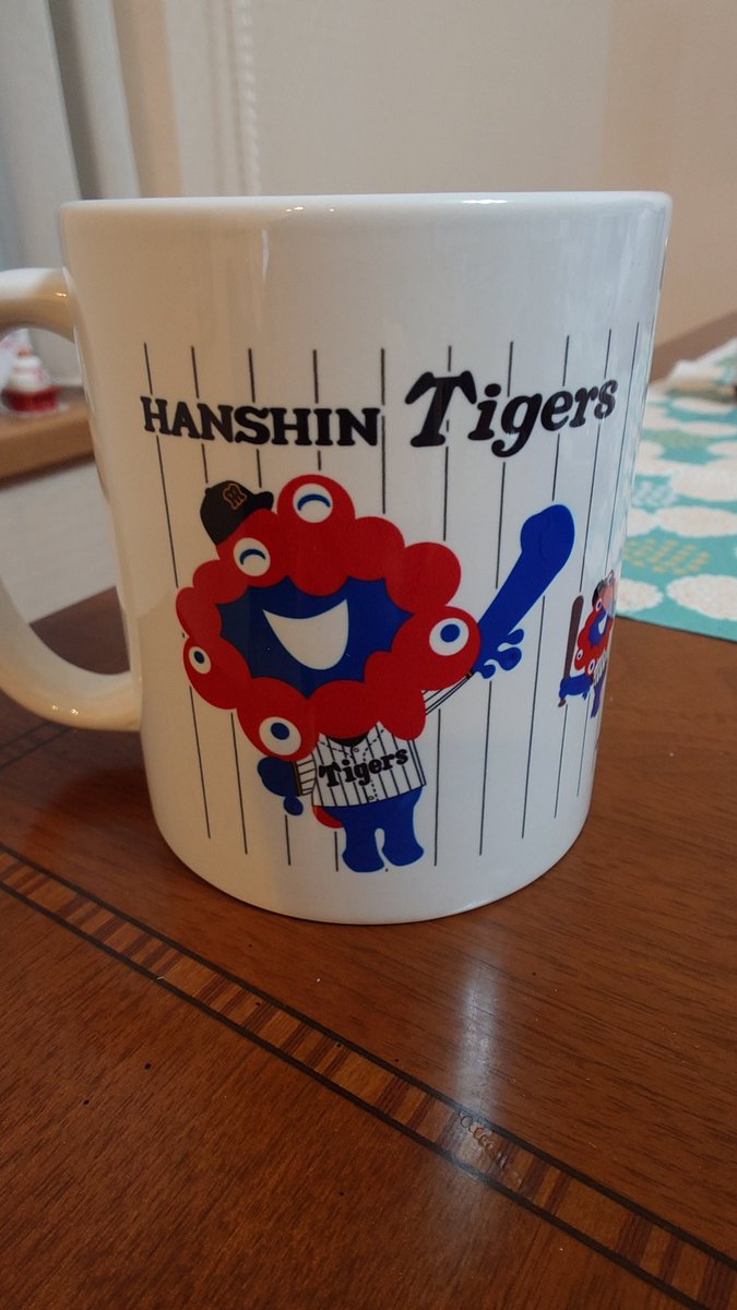 リバプール　プレミア優勝記念マグカップ※値下げ不可 リバプール プレミア優勝記念マグカップ※値下げ不可 リバプール