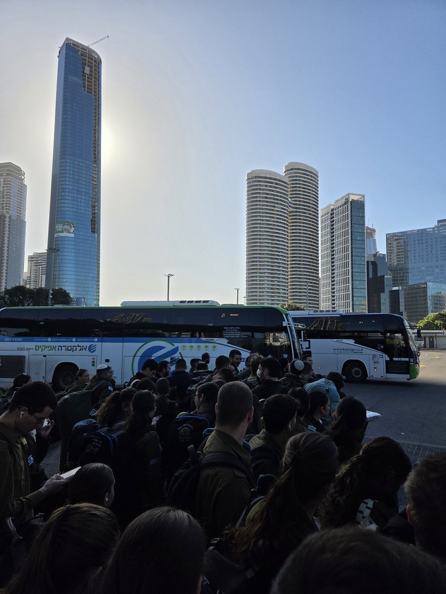 בוקר טוב למירי רגב שבחרה לבזבז מיליונים על הורדת מחירים במקום על הוספת תדירות
#פידתחבורה