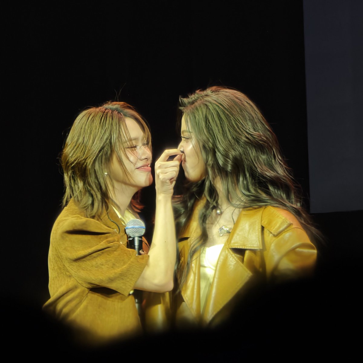 Doryfish1006's tweet image. Laugh please!!!

EMIBONNIE 2ND TIME IN TAIPEI
#EmiBonnieFMTaipei