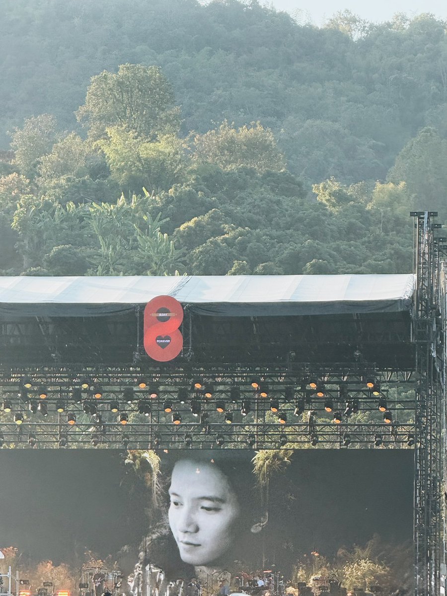 XxP19xX's tweet photo. B Day ที่แปลว่า Bad Day รึเปล่าๆ บ่าย2-ตี2มีจริง ร้อน ฝุ่น หนาว วุ่นวาย ยม
#BDAYAfterPartyFestival
#BDAYAfterPartyFestivalLifeAfterLive https://t.co/tt6VLPCrj1