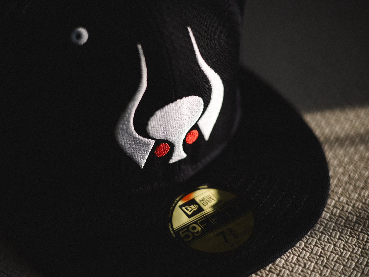 NEW ERAから出てる"大阪近鉄バファローズ"の帽子を購入。

1番見てた時代のデザイン。

でもこのタイプの帽子が似合わない。

#NEWERA
#大阪近鉄バファローズ