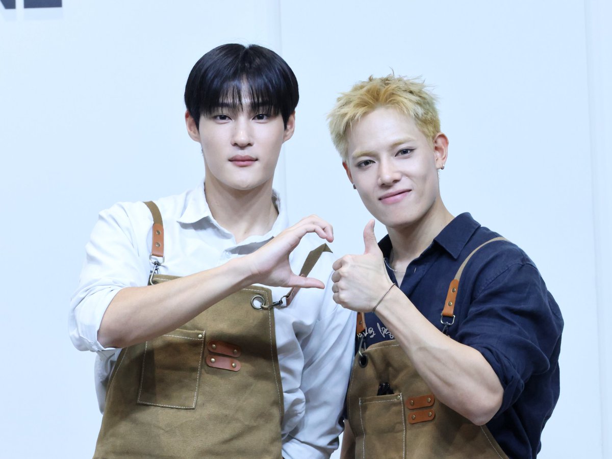마요 tweet media
