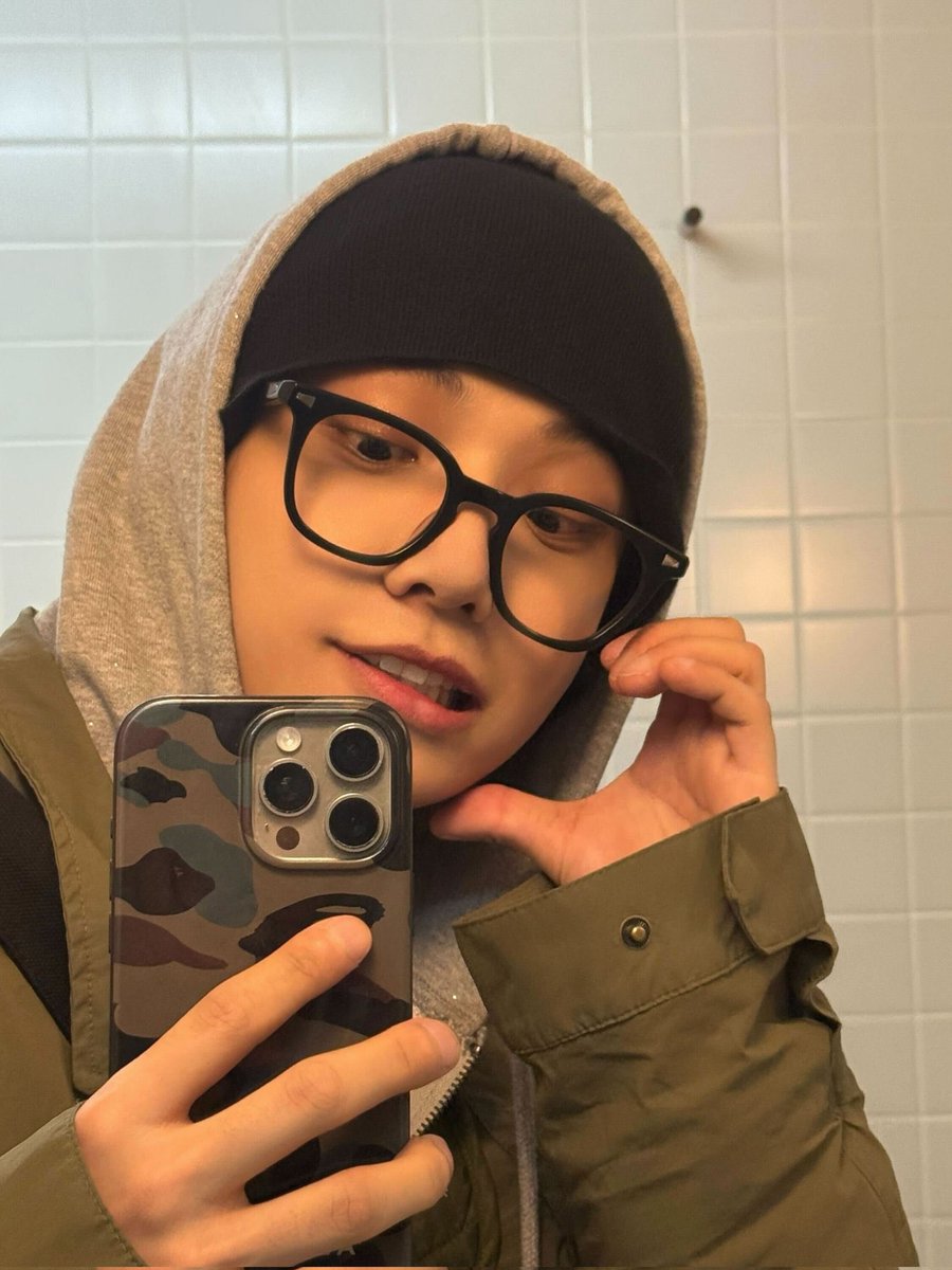 vivacixous's tweet image. ⠀ 

「 #TATANGGA_NATION 」

🗯️ 𝗔𝗚𝗥𝗔 : OIII TATANGGA…!!!😘

⠀