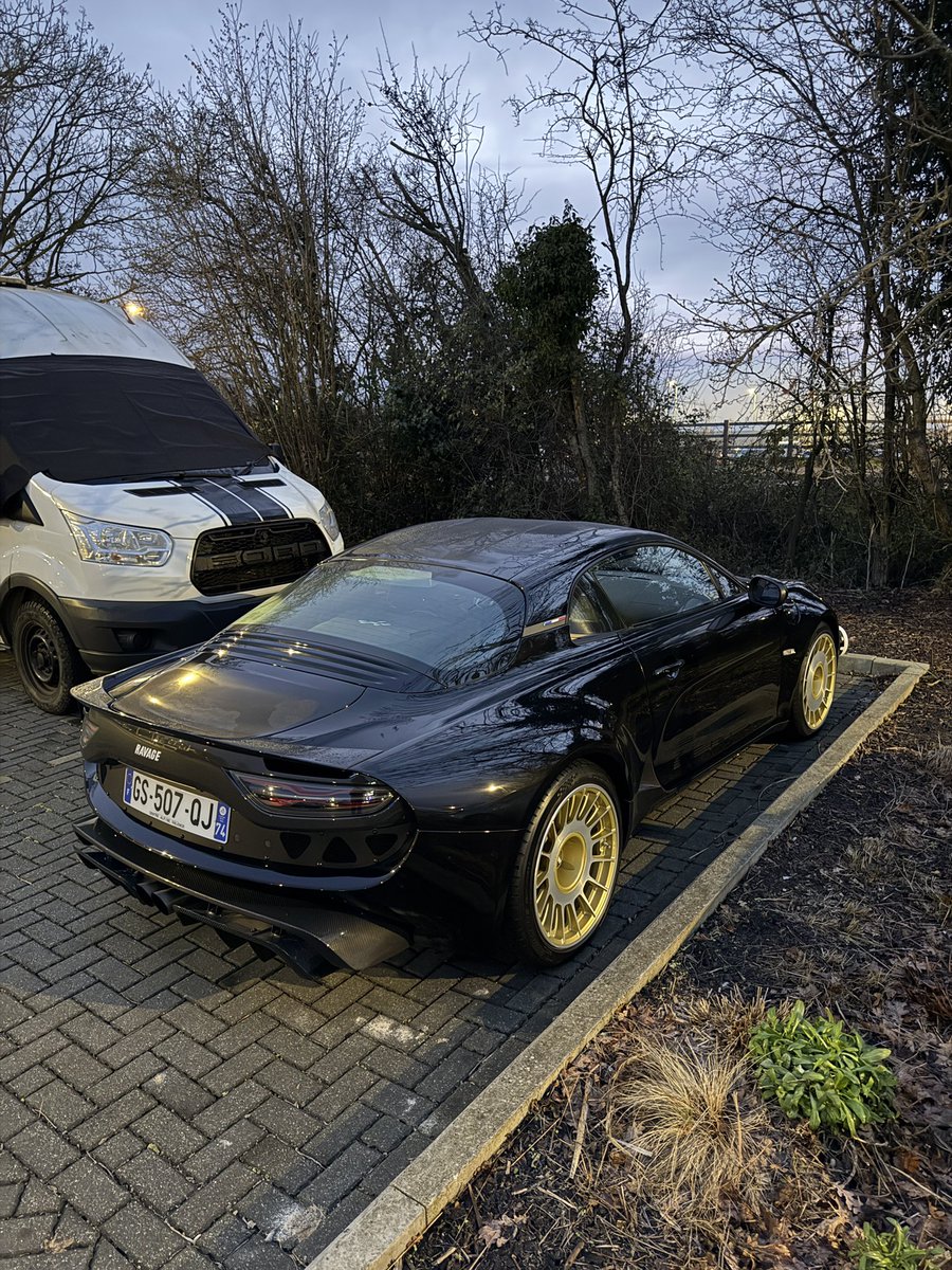 Oli Hughes tweet media