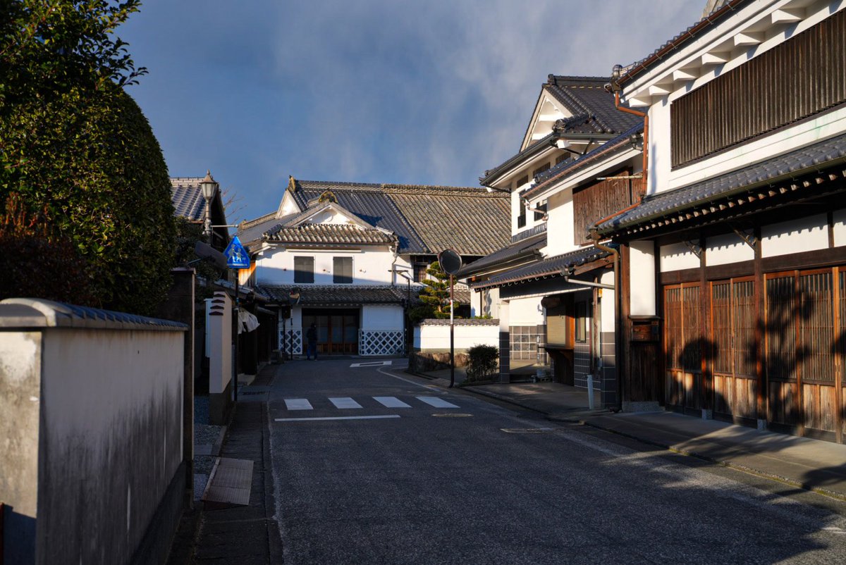 FSBALFA's tweet image. Voigtlander 50mm F2

吉井の白壁通りを散策