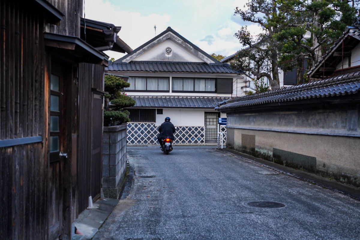 FSBALFA's tweet image. Voigtlander 50mm F2

吉井の白壁通りを散策