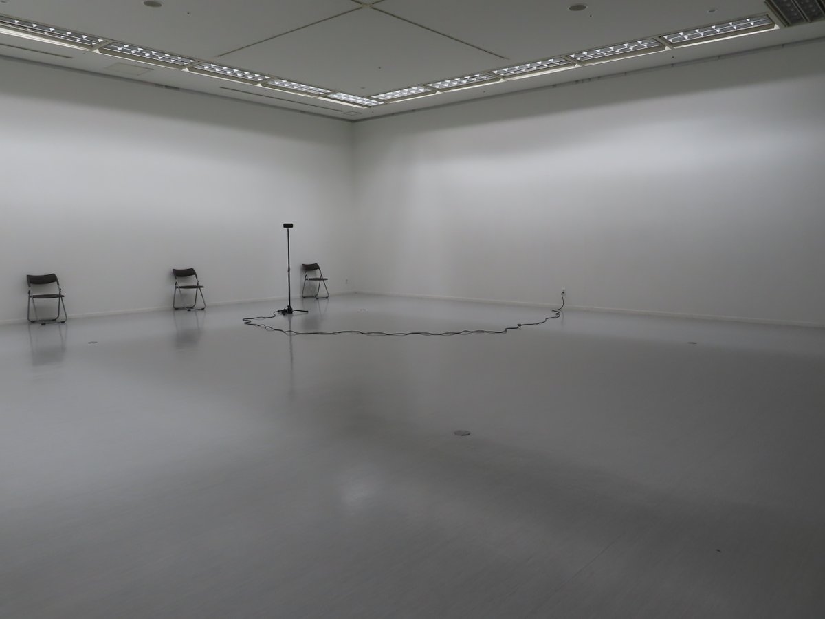 来週1/18(日)まで、「ファン・デ・ナゴヤ美術展2026」ギャラリー矢田にて開催中です♪
今回は3名の作家さんが出展✨ 絵画、インスタレーション、映像…　
様々な表現方法でつくり上げられた空間をお楽しみください😊

📌開場時間：10時～19時※最終日17時閉室
【入場無料】