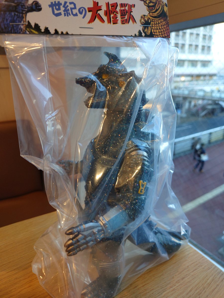 マルサン　福袋品　イエローメカゴジラGID  メーカー塗装　新品 マルサン新作通販は2018年12月3日締切！ 東宝怪獣から新作「ゴジラ1954