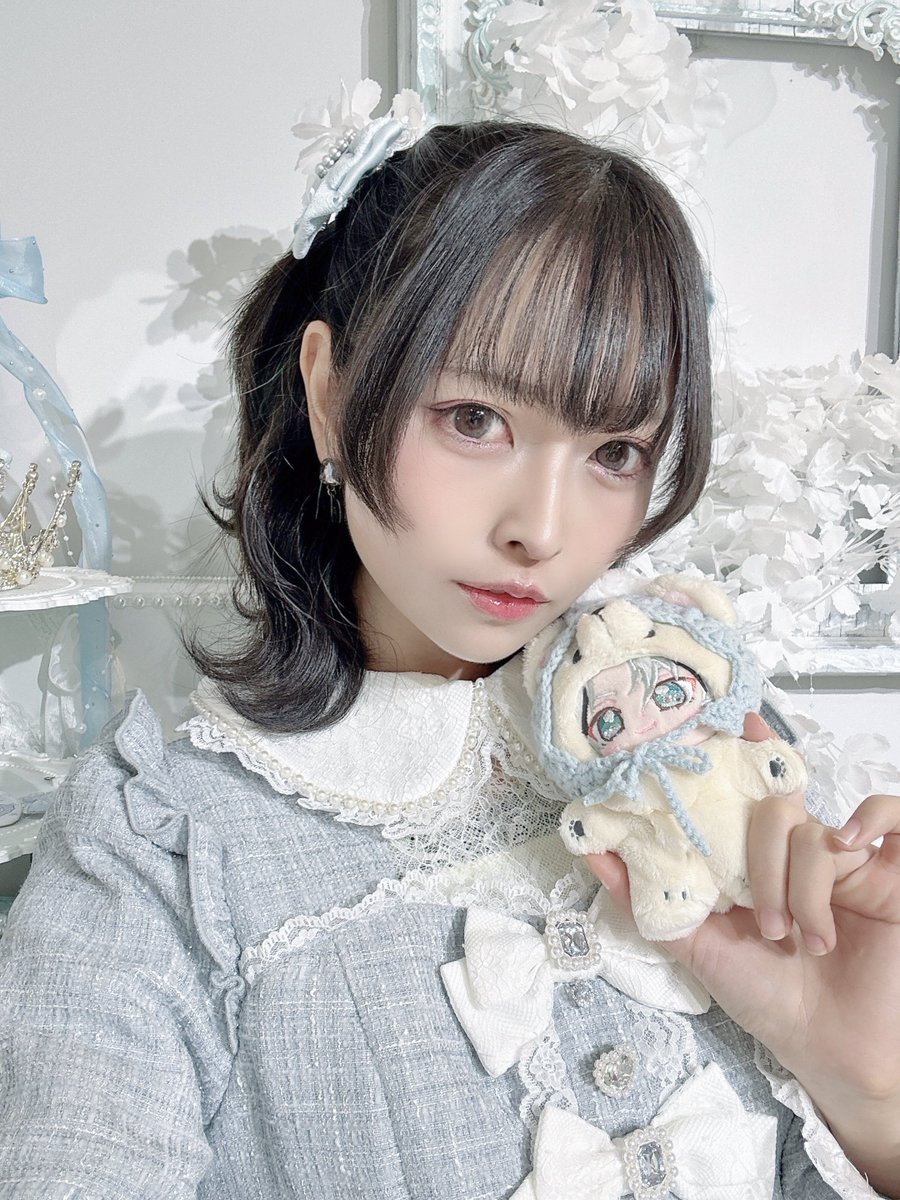 久々にヘアメした🩵🪽