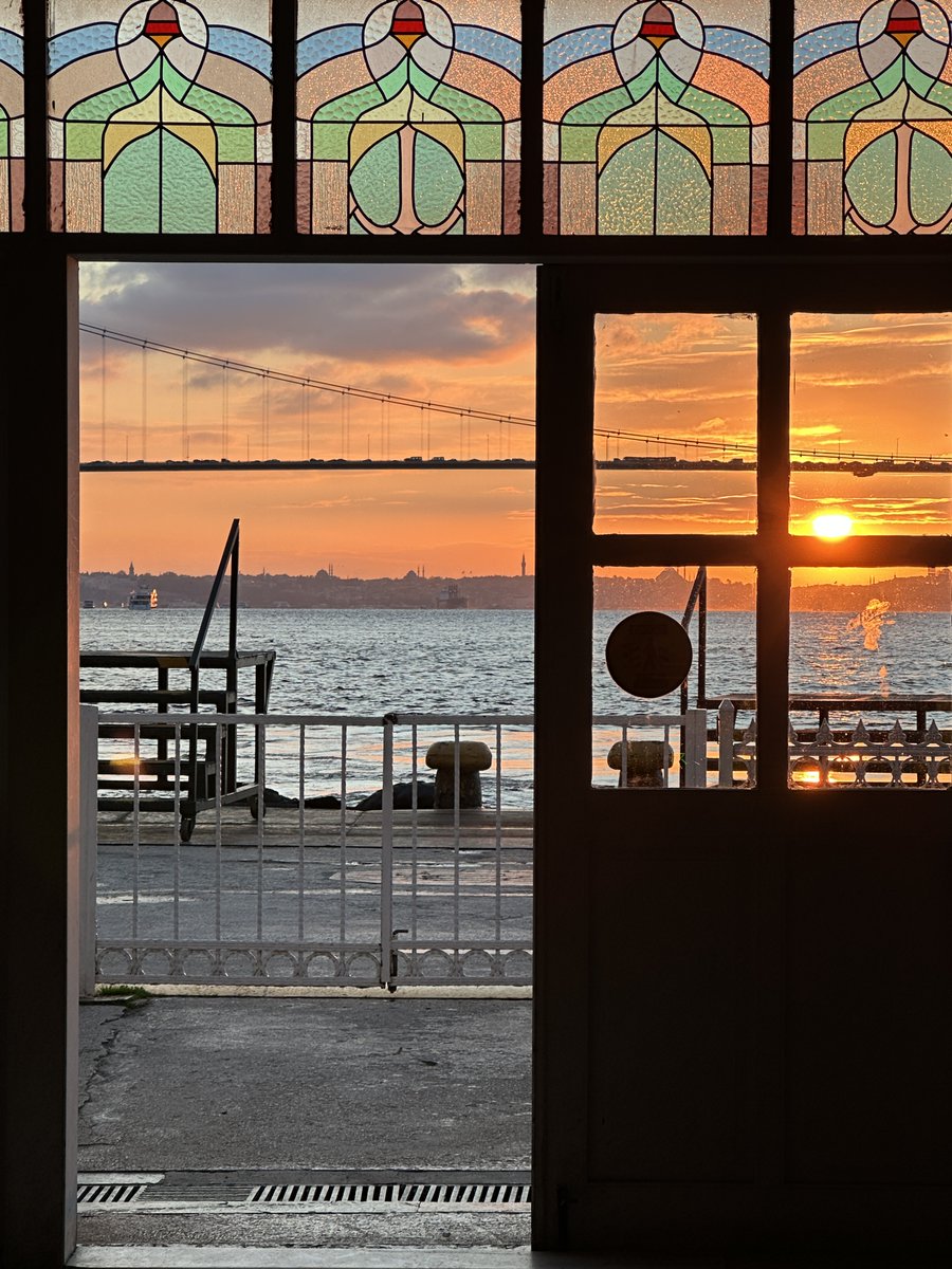 Çengelköy iskelesi... Gün batarken