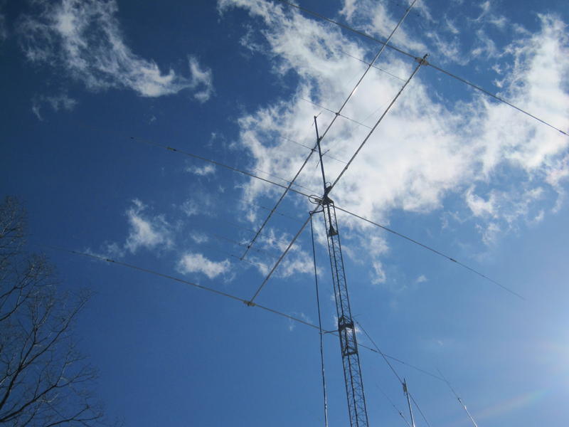 JG1OUT Japan Tokyo calling long path , active now 14.224 , RX Report R4 S6 from Cornwall UK. 07.48 UK Time 11/01.2026. Below is JG1OUT Antenna. 👍