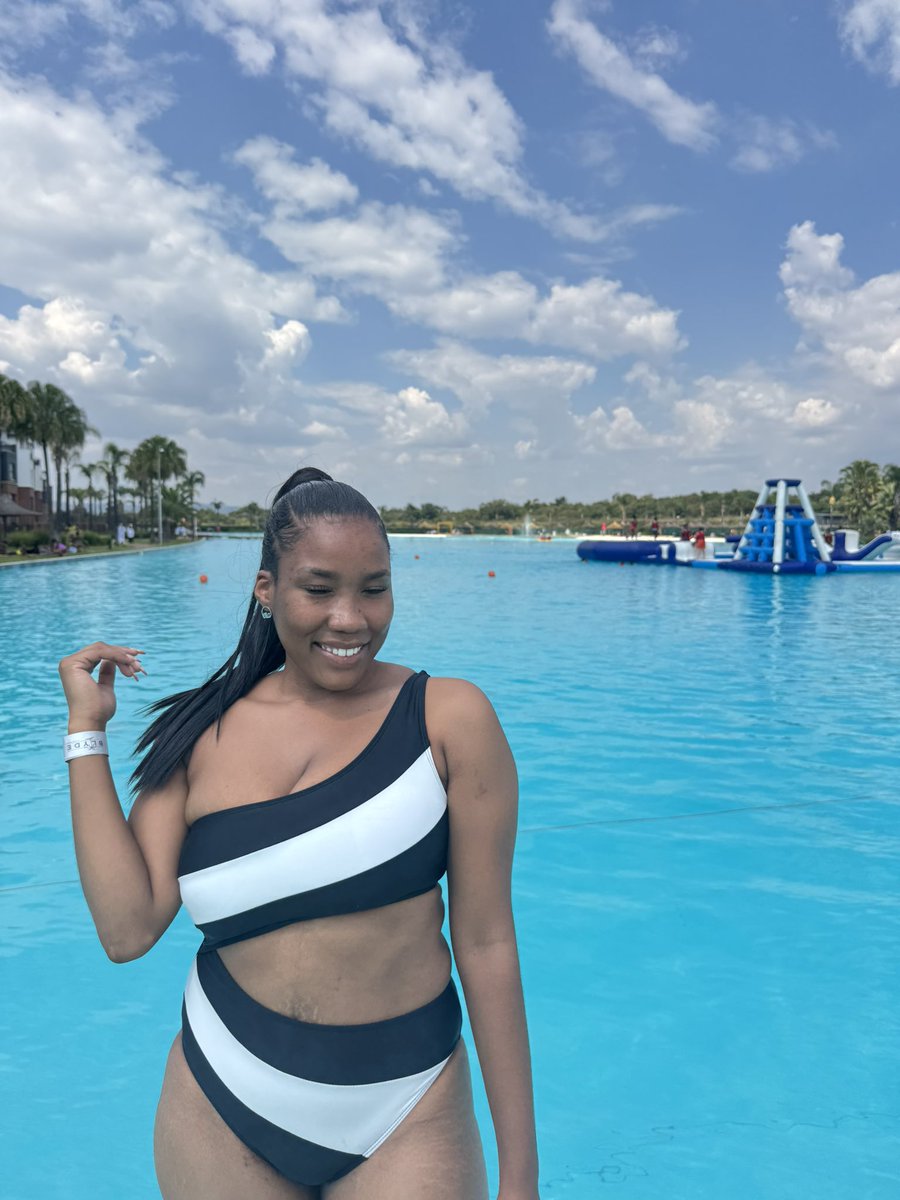 Kgethi21's tweet image. Got my swimsuit from Shein! 
Create a new account and search code 69DEL to claim 60% off‼️
WAAM7 to claim up to 80% off women clothing( code WAAM7 applicable on old accounts too)