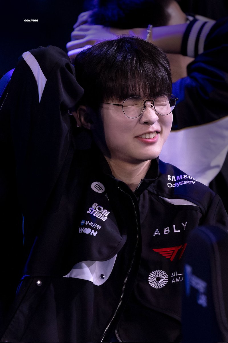 ✨T1's Squirrel 🐿️           🌟  T1's Cat🐈‍⬛