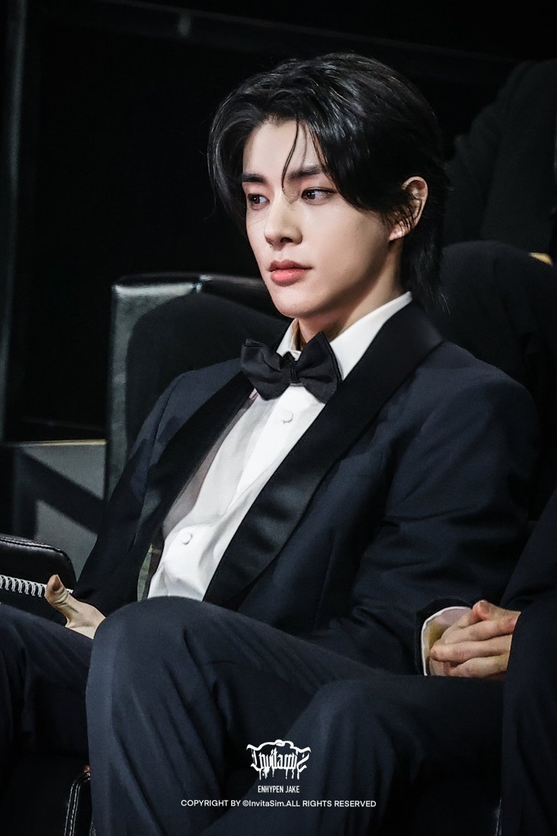 InvitaSim_Jake's tweet image. 🧛🏻👑