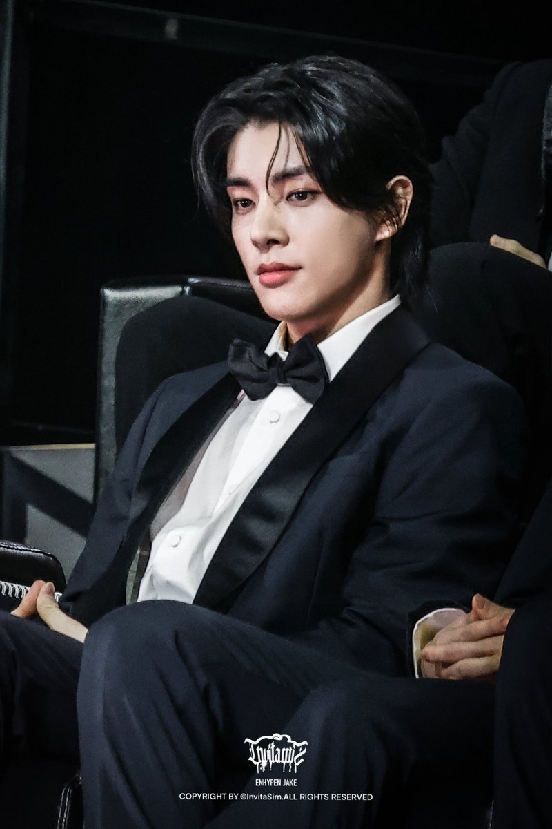 InvitaSim_Jake's tweet image. 🧛🏻👑