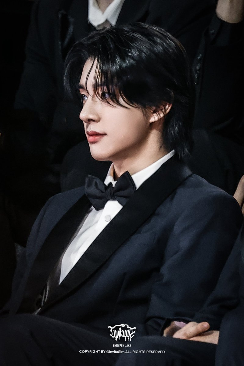 InvitaSim_Jake's tweet image. 🧛🏻👑