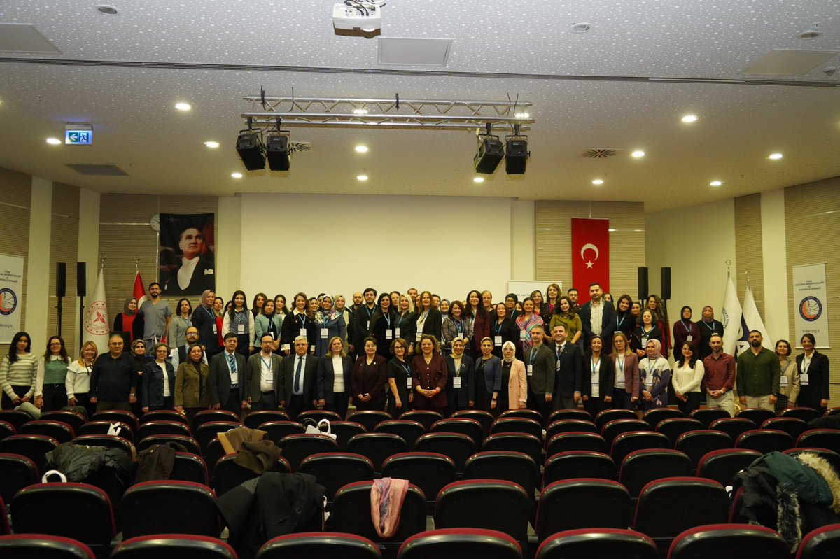 Ventilatör İlişkili Pnömoni ve Olayda Bütüncül Yaklaşım Eğitimi Kayseri Şehir Hastanesi’nde Gerçekleştirildi.

kayserisehir.saglik.gov.tr/TR-1419195/ven…