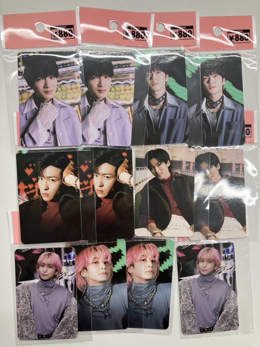 入荷情報】 Snow Man Snow Man 1st POP-UP 缶バッジセット フォト