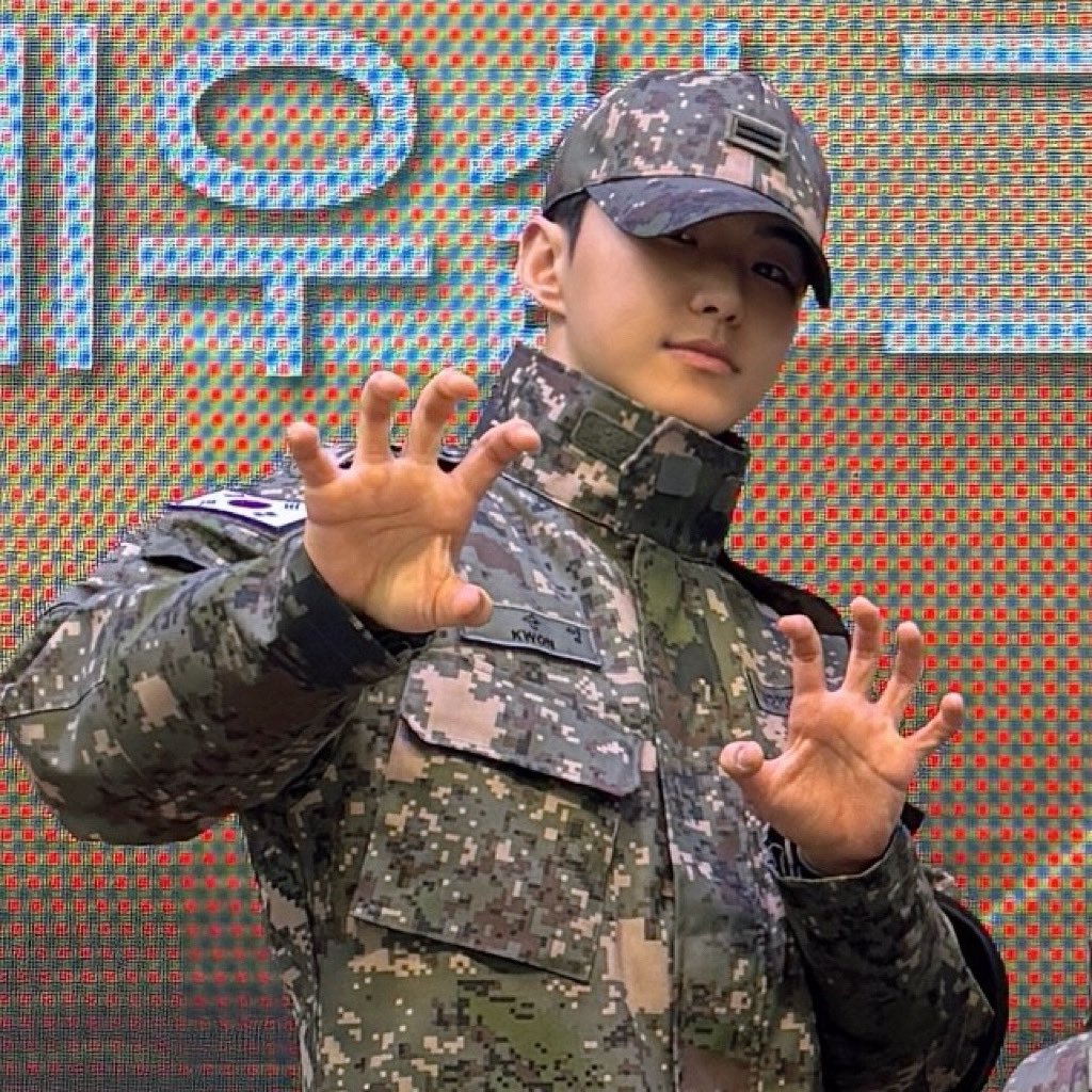 endearwon's tweet image. RELEASE MY MAN LET HIM ROAM FREE