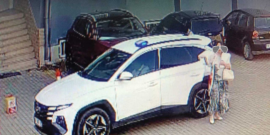 av_06_imamoglu's tweet image. Dün oynanan Fenerbahçe - Galatasaray #derbi maçtan dolayı bu olay gündem olmadı. Her satırını sabırla okuyun.

“Bursa İl Emniyet Müdür Yardımcısı Ş.S.'nin, çakarlı emniyet aracını bir lisede müdür yardımcılığı yapan eşi Ö.A.S.'ye tahsis ettiği ortaya çıktı!

Aracın, yaklaşık 1…