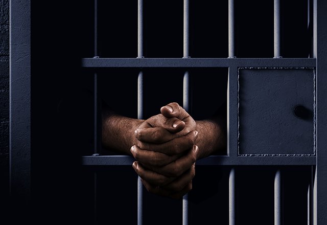 Türkiye'de cezaevinden tahliye edilenlerin %45'i yeniden suç işliyor. (Türkiye Gazetesi)