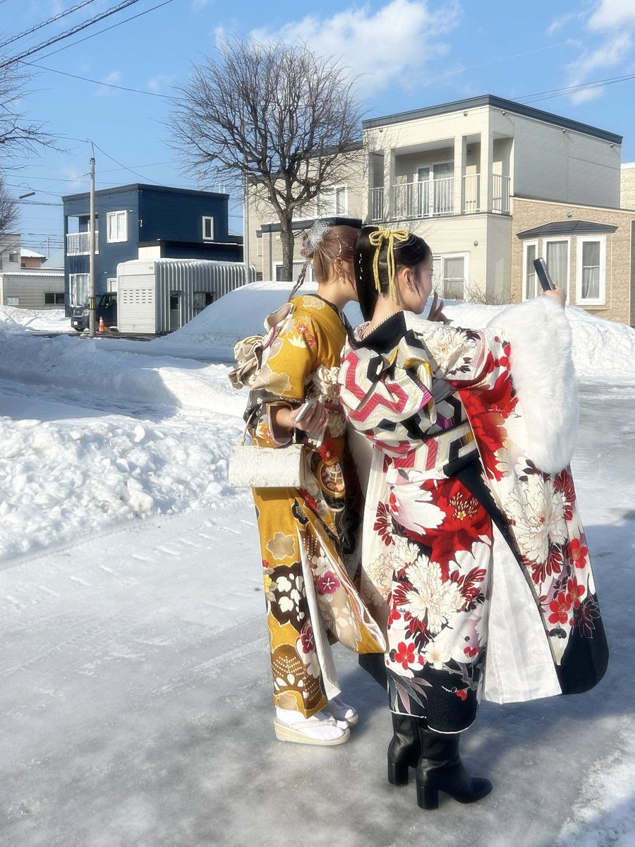 arimmmmm's tweet photo. 成人式が終わった〜！
着付以外は全てやった！
何よりもまとめ髪が大変だった…🥲 https://t.co/MbNQC3uwmc