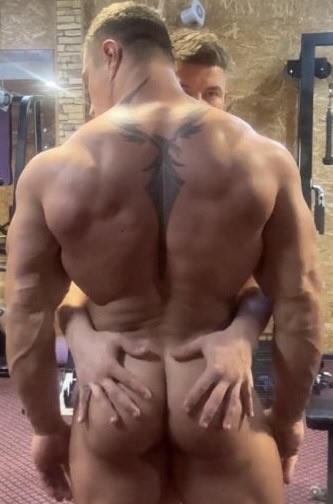 Grab those glutes #muscle #bottom #back