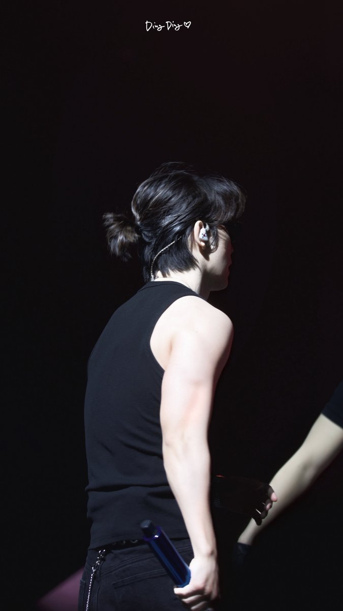 dingdingelf_'s tweet image. 너무 예뻐🥹

#동해 #Donghae @donghae861015