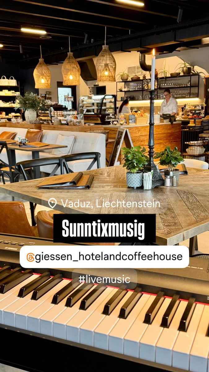 Sunntixmusig 
#livemusic #vaduz #liechtenstein