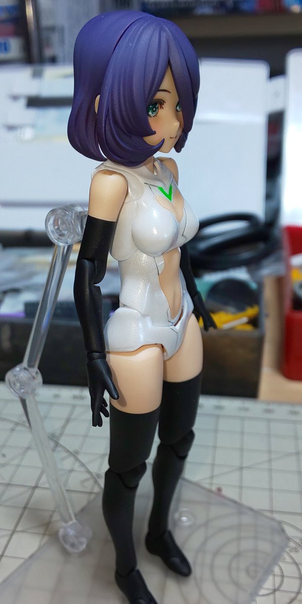 rianPSO2's tweet image. メガミデバイスのシャーシキット完成だっぴ‼️ヽ(・∀・)ノ
ドールアイはなかなか素晴らしいシステムだっぴ～🐸
フェイスの余剰パーツが多いのもカスタムに使えそうだからよかったっぴ🐤
さて明日はまた掃除をして次作るキット選びだっぴ～(。-ω-)ノ