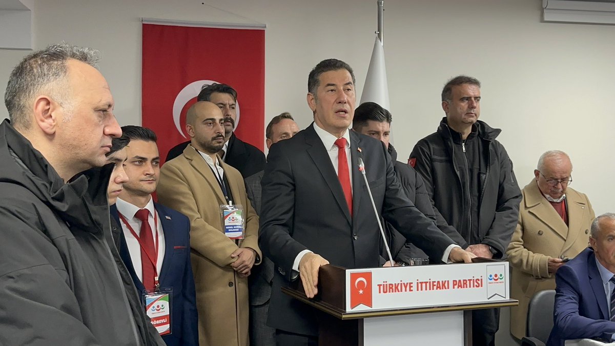 🇹🇷 Liderimiz Dr. Sinan Oğan, Türkiye İttifakı Partisi 2. Olağan Genel Kurulu’na teşrif ettiler.

Genel kurula çok yoğun ilgi var. 

#Türkiyeİttifakı #OAnGeliyor